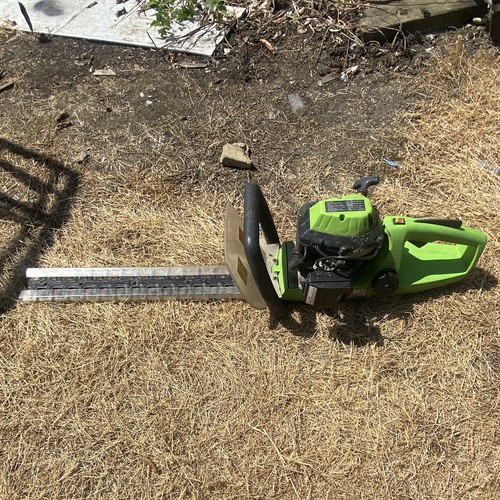 24cc petrol hedge - petrol,
